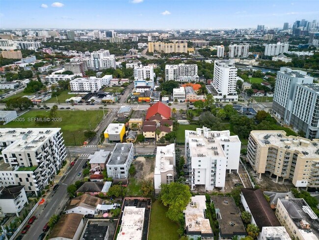 Building Photo - 650 SW 1st St