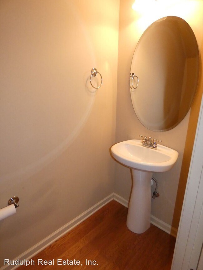 Building Photo - 3 br, 2.5 bath House - 519 Portobello Road