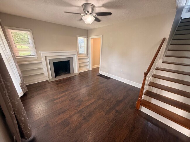 Building Photo - Christiansburg, 3 BR / 1.5 BA, Available for rent