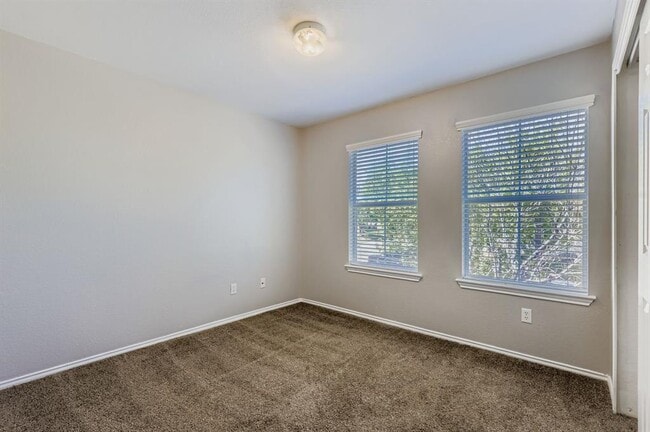 Building Photo - 1705 Lost Maples Loop