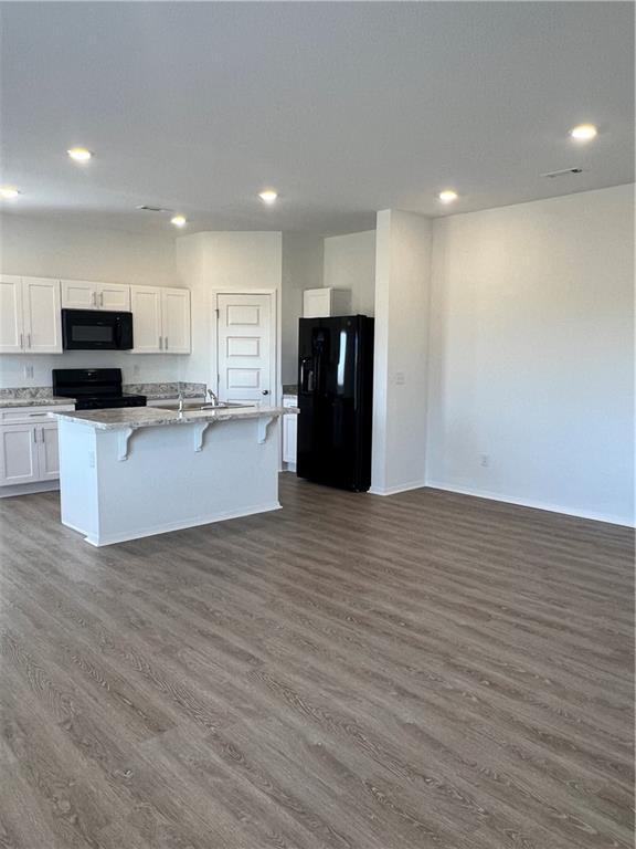 Building Photo - 6703 SW Dignity Ave