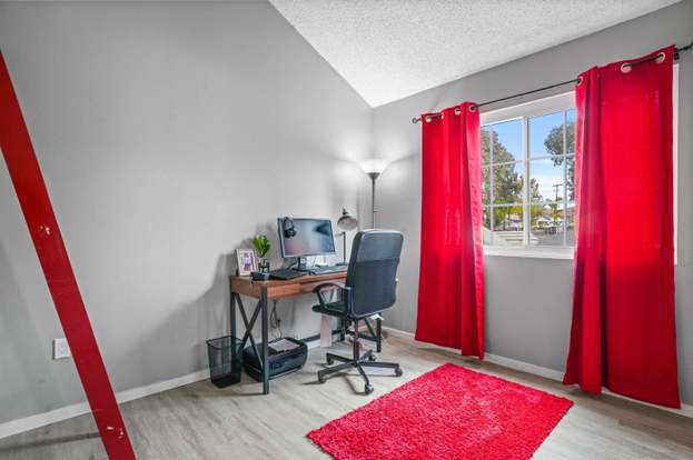 Building Photo - 8832 Spring Canyon Dr