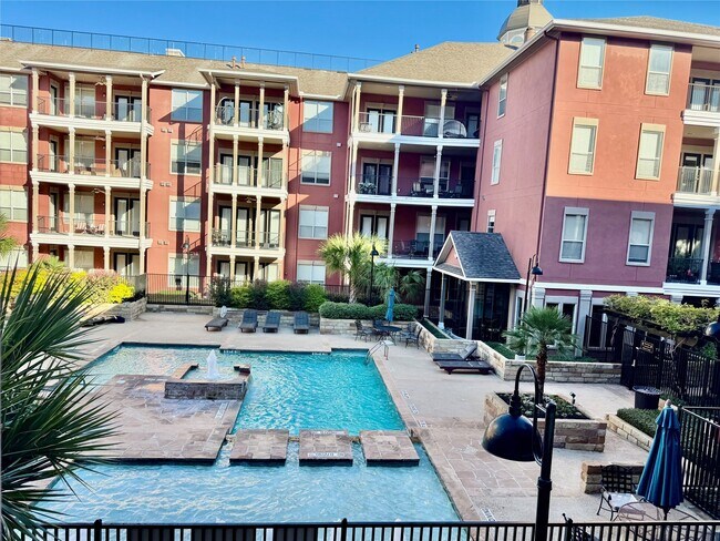 Building Photo - 2400 McCue Rd