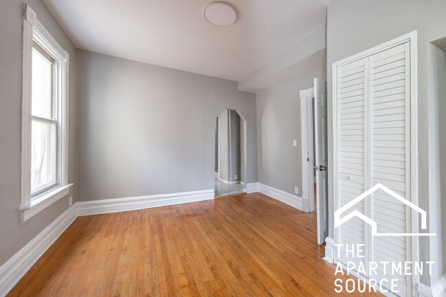 Building Photo - 2655 W Homer St