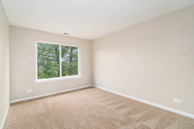 Building Photo - 3071 Autumn Lake Dr