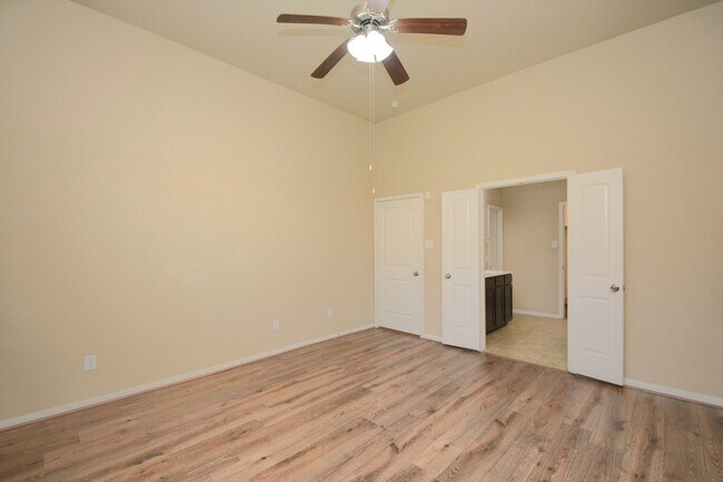 Building Photo - 7418 Durango Creek Dr