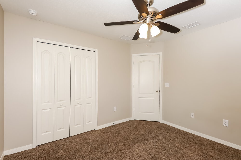 Building Photo - 10721 Shady Preserve Dr