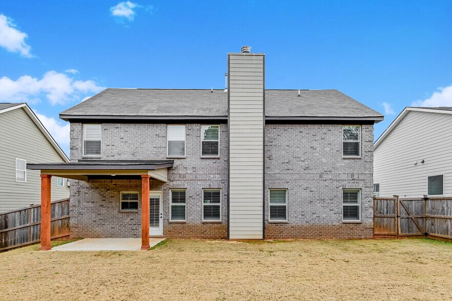 Building Photo - 272 Villa Grande Dr