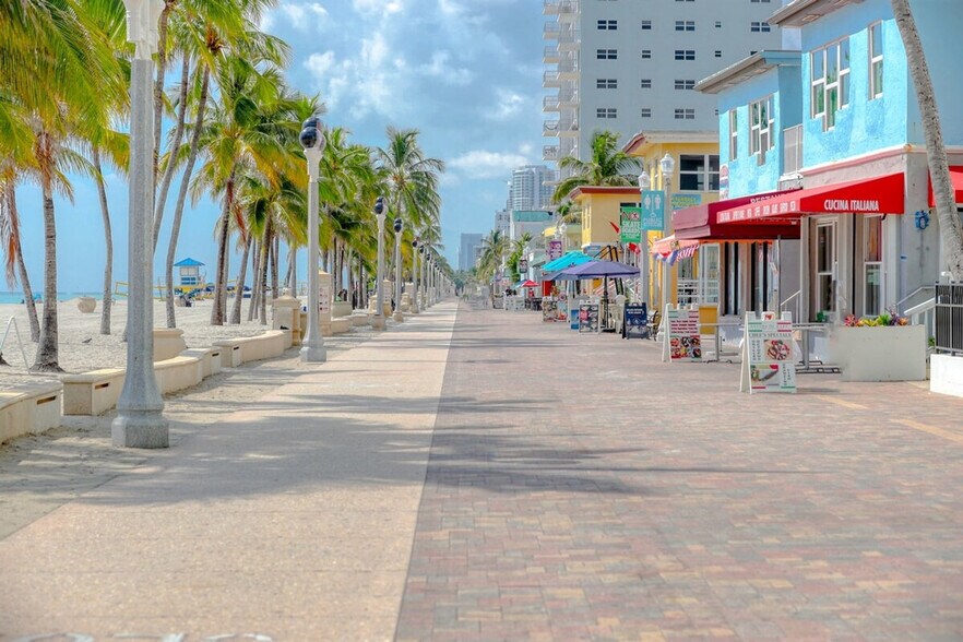 Building Photo - 777 N Ocean Dr