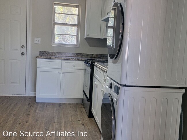Building Photo - 2 br, 1 bath House - 4178 Elizabeth Park C...