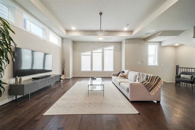 Building Photo - 2625 Fountain Key Blvd