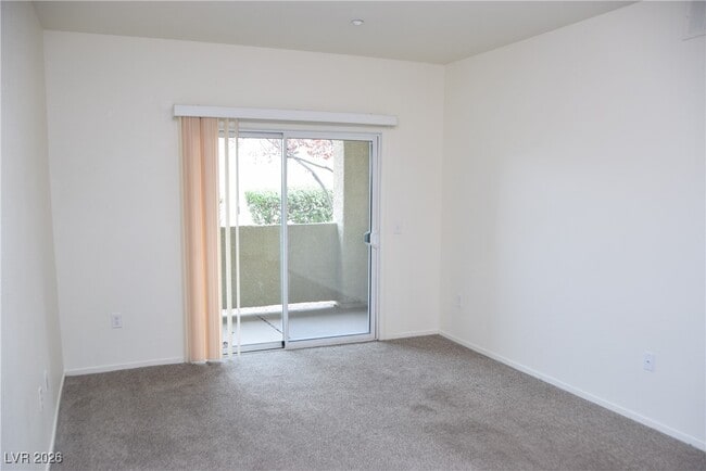 Building Photo - 50 Aura de Blanco St