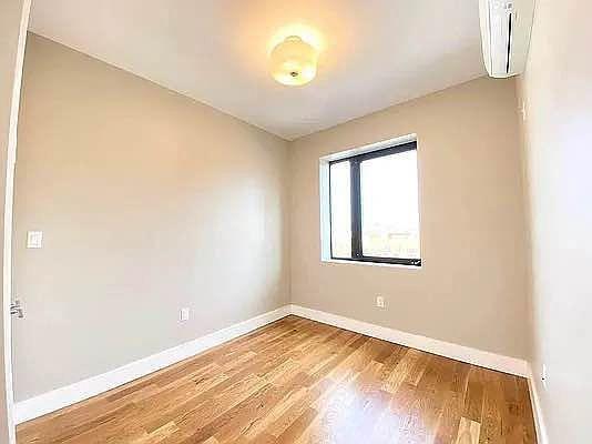 Building Photo - 2 bedroom in Bronx NY 10452