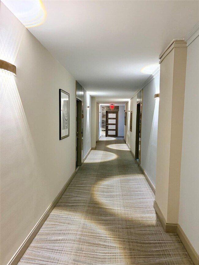 Building Photo - 2701 N Ocean Blvd