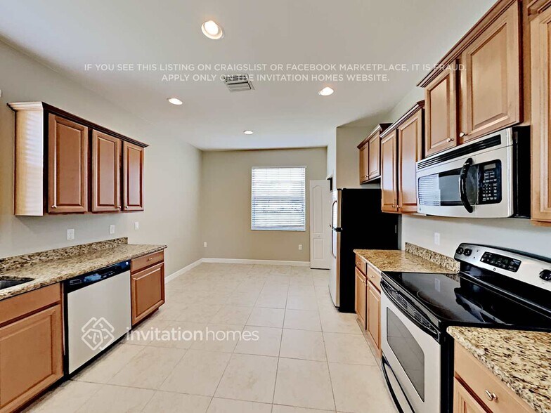 Building Photo - 4320 Stoney River Dr