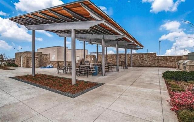 Building Photo - 309 Hackberry St