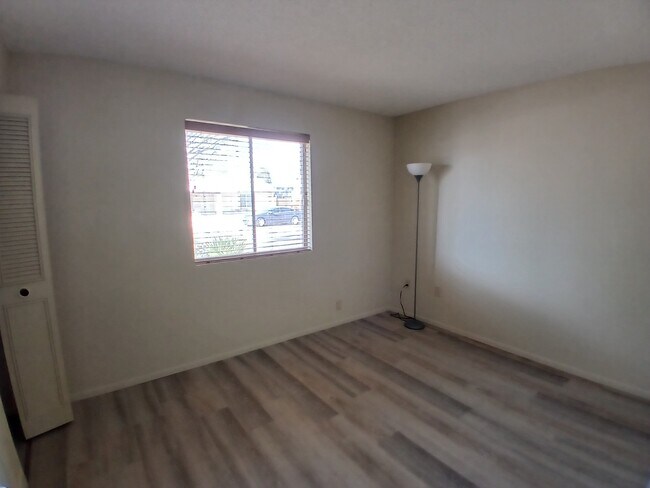 Building Photo - 3515 E Cortez St