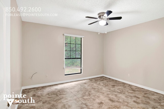 Building Photo - 6429 Schoel Ln