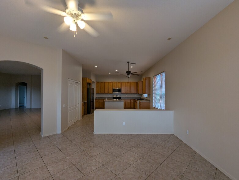 Building Photo - 10479 E Superstition Range Rd