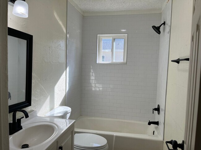 Building Photo - 117 Blanton Ave