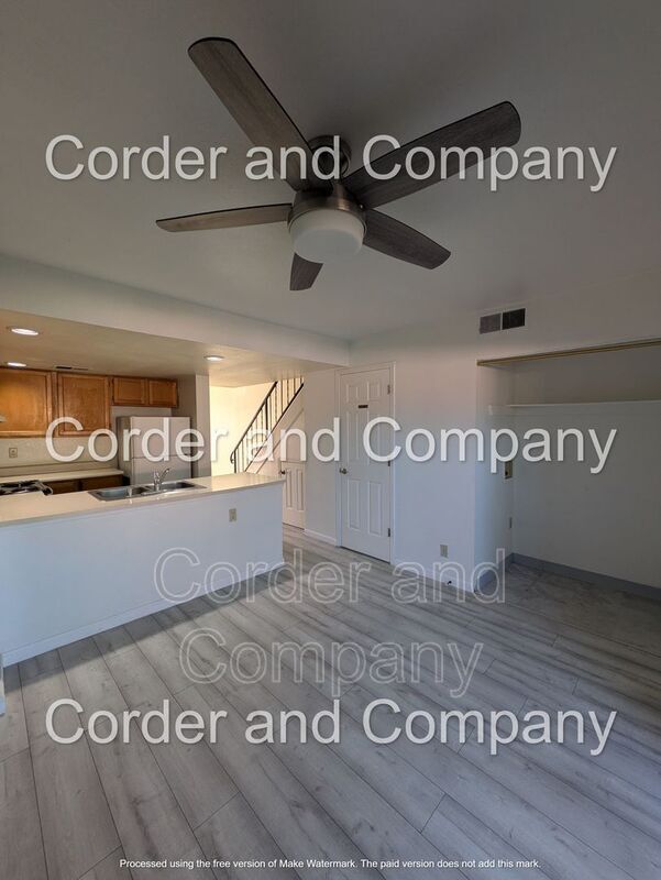 Building Photo - 3301 Monroe St NE