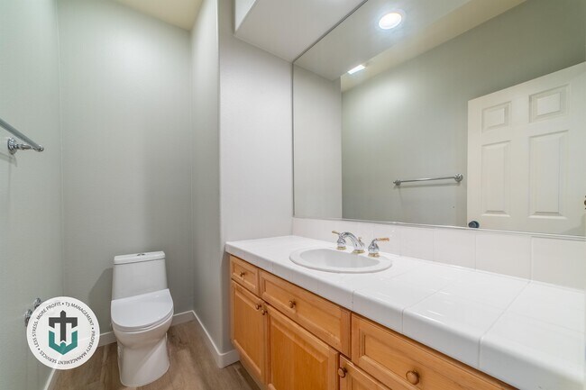 Building Photo - 15804 Caminito Cantaras