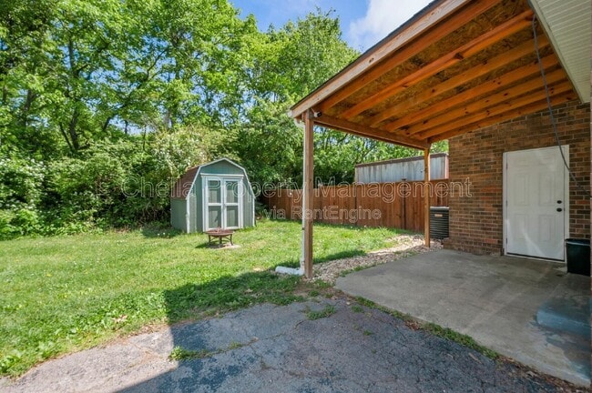 Building Photo - 738 McPherson Dr