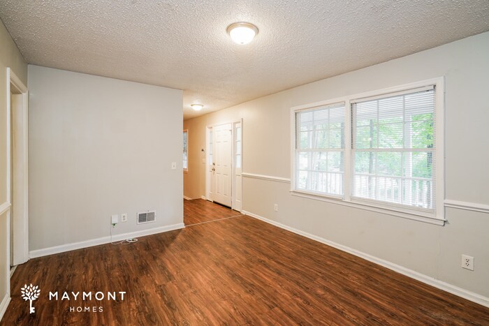 Building Photo - 1805 Woodvalley Ct