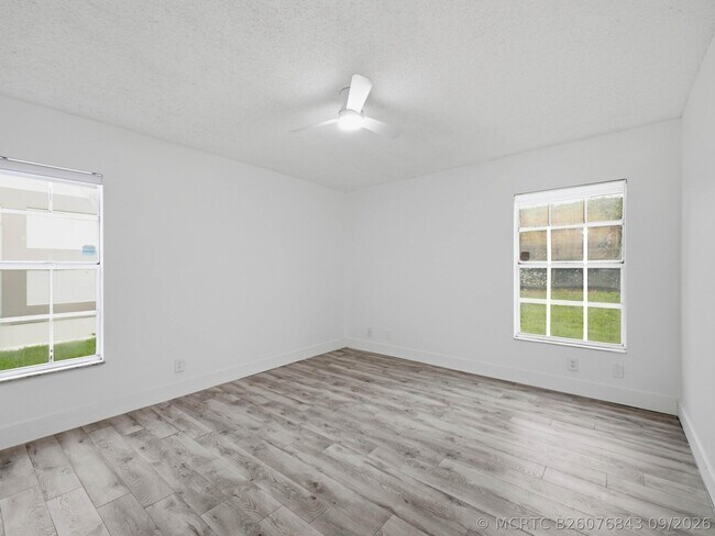 Building Photo - 9160 Fairbanks Ln