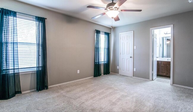 Building Photo - 4500 Lacebark Ln