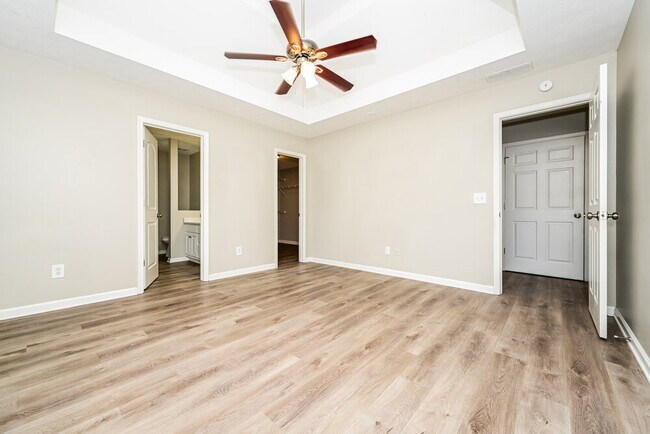 Building Photo - 100 Princeton Ct