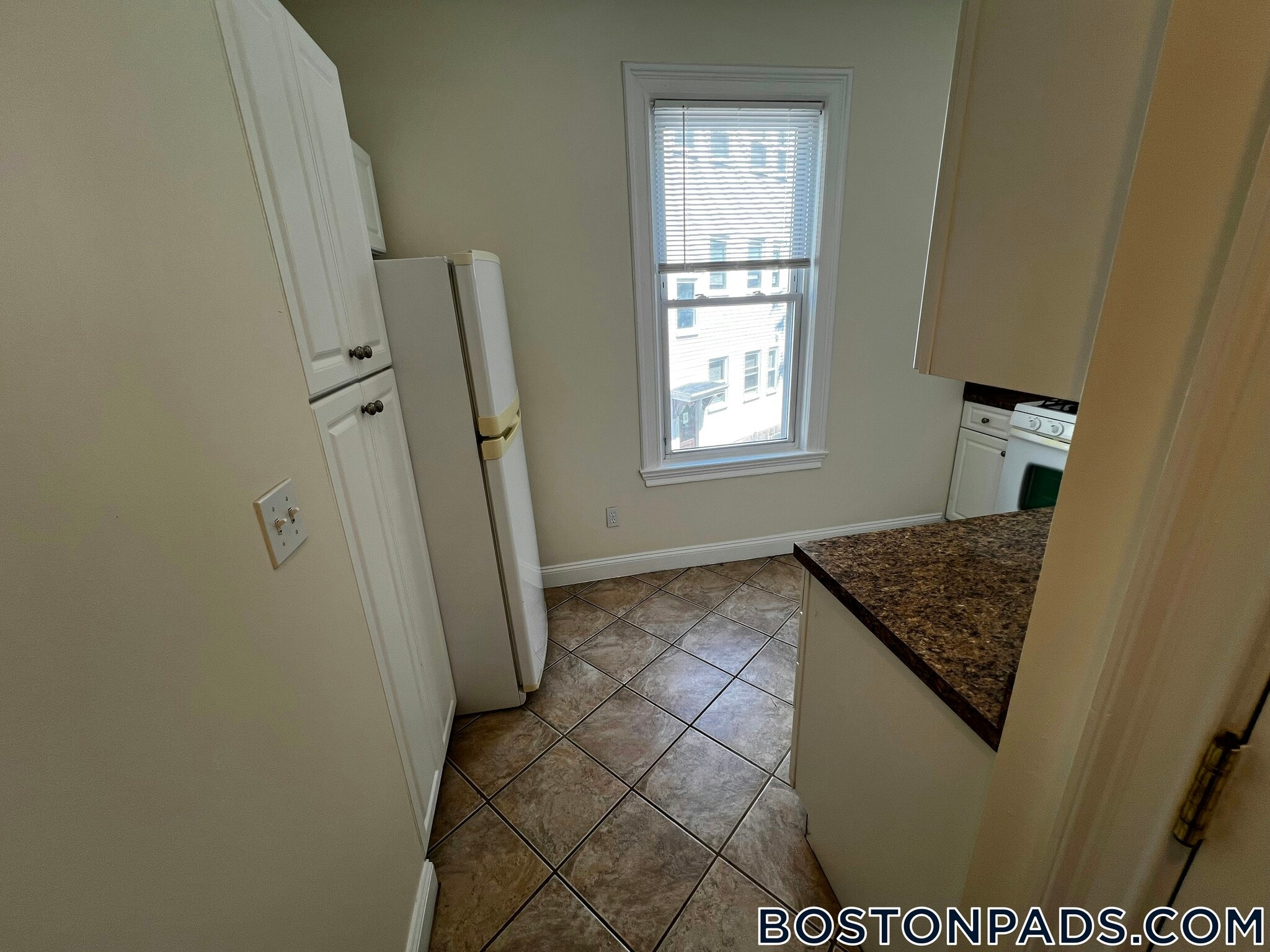 Building Photo - 55 Ashford St