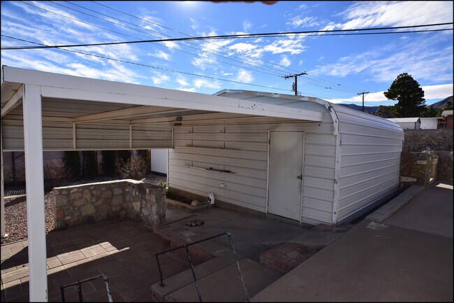 Building Photo - 3600 Volcanic Ave