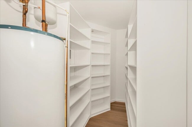 Building Photo - Wonderful Condo For Lease