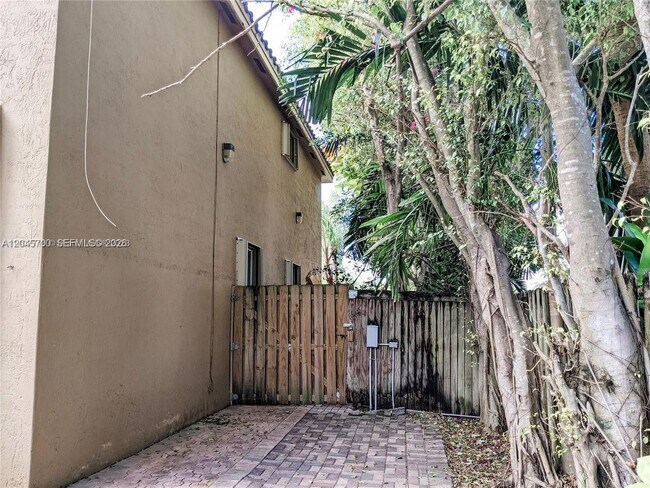 Building Photo - 8853 SW 108th Pl