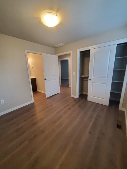 Building Photo - 2001 Good Hearted Pl