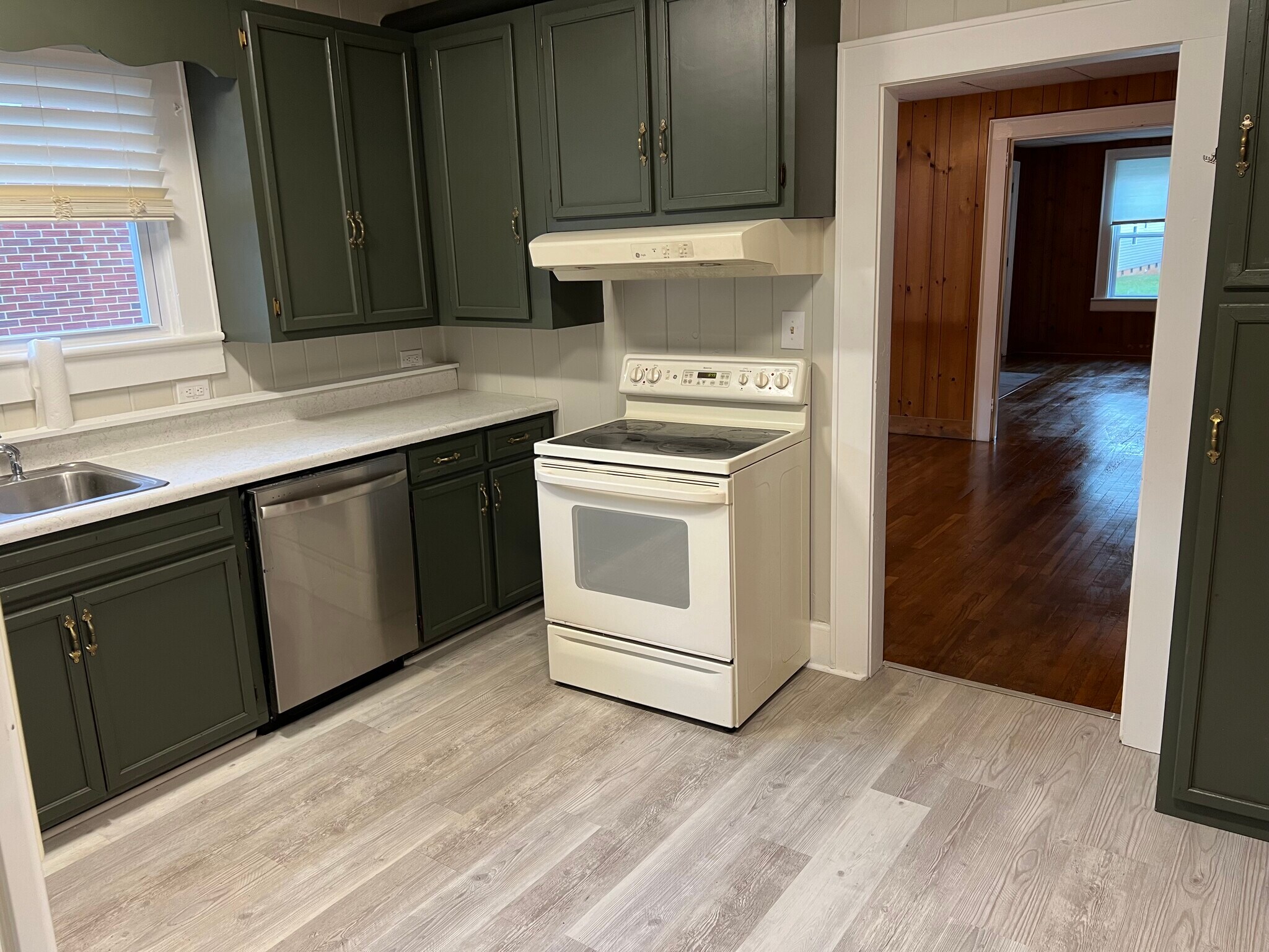 Building Photo - 60 Pulliam St