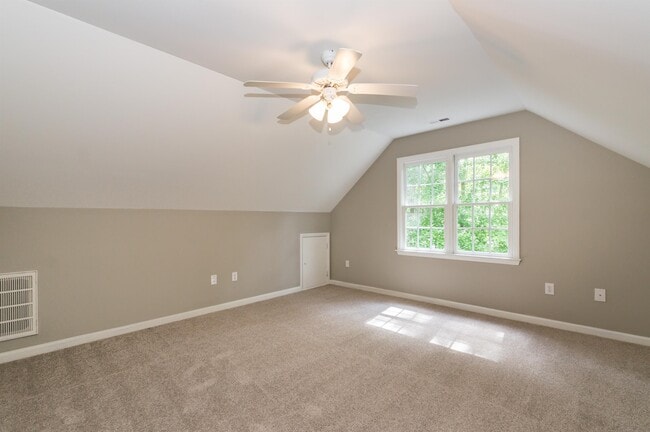 Building Photo - 118 Rustic Pine Ct