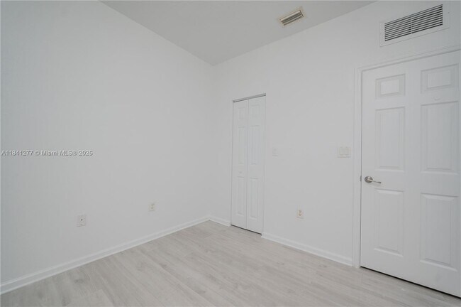 Building Photo - 11501 NW 89th St