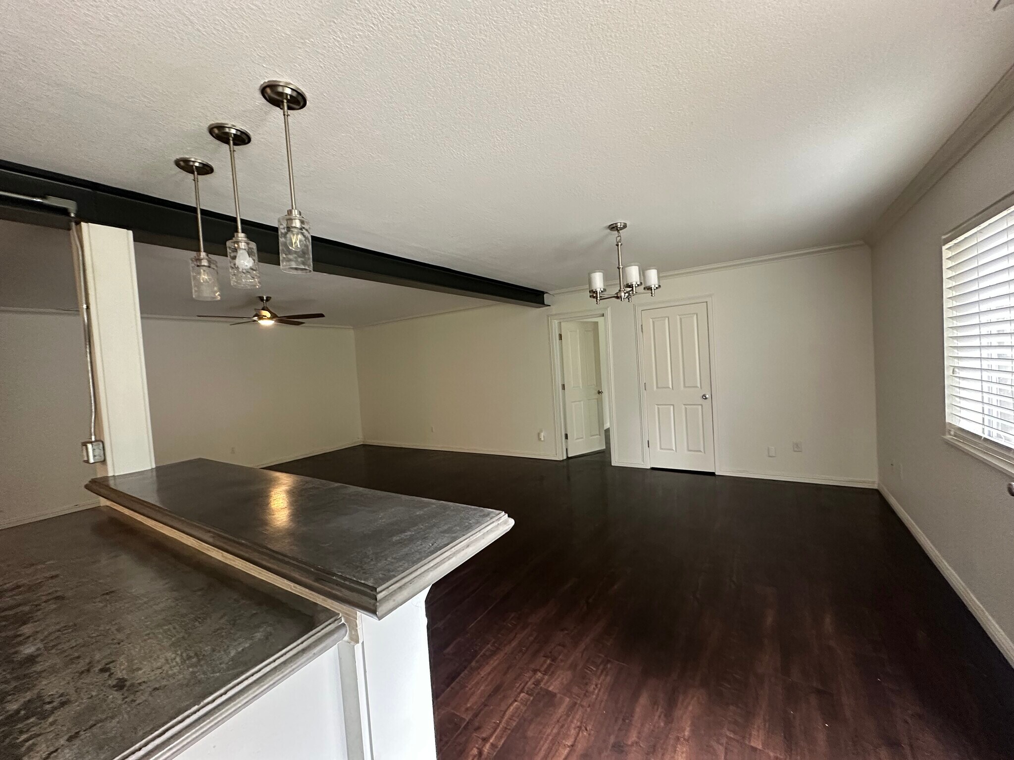 Building Photo - 71 E California Ave