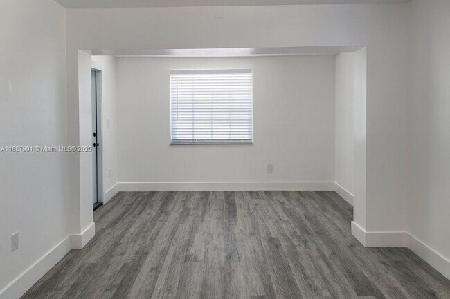 Building Photo - 2265 SW 15th St