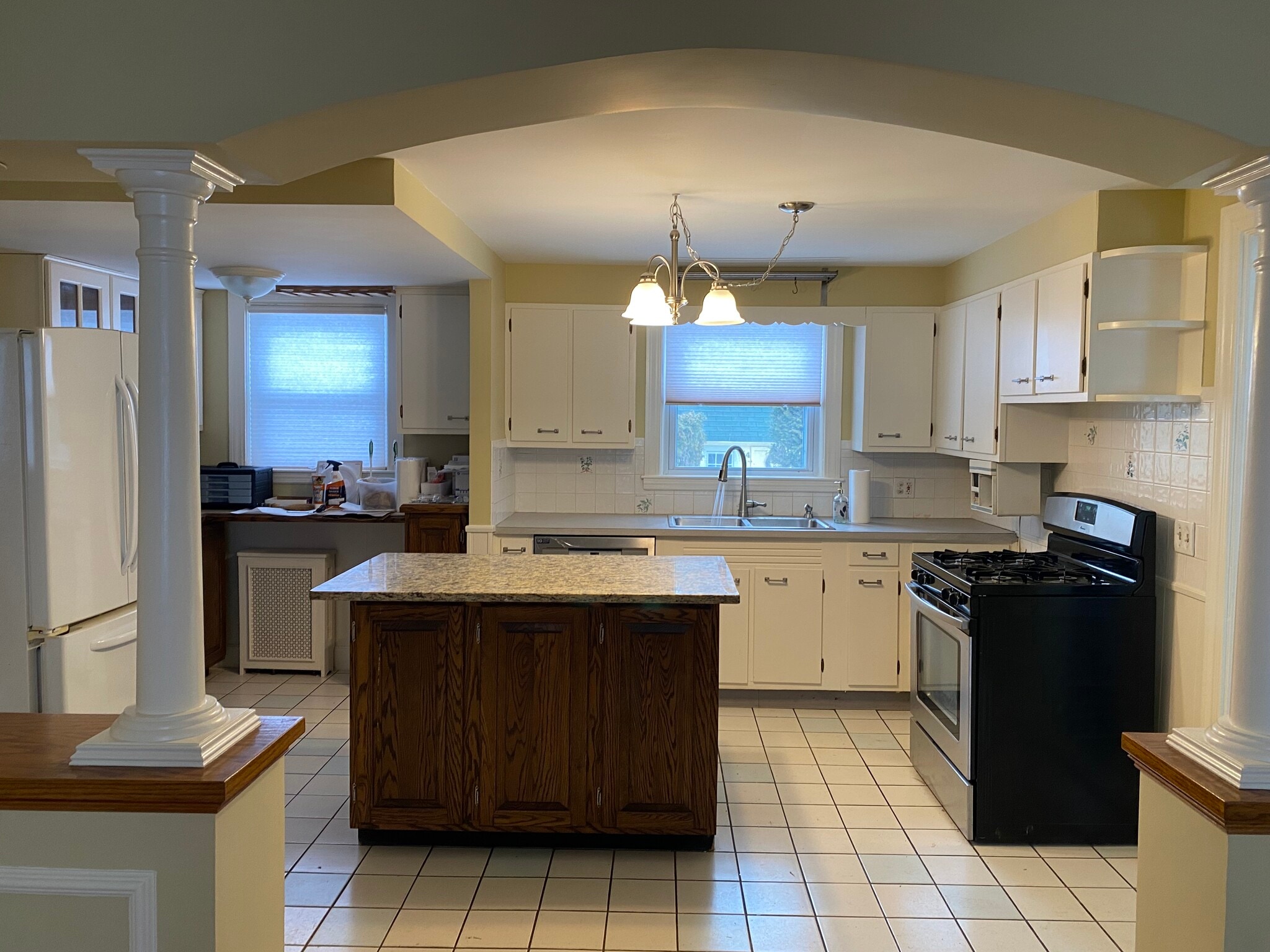 Kitchen - 54 Bowden Ave