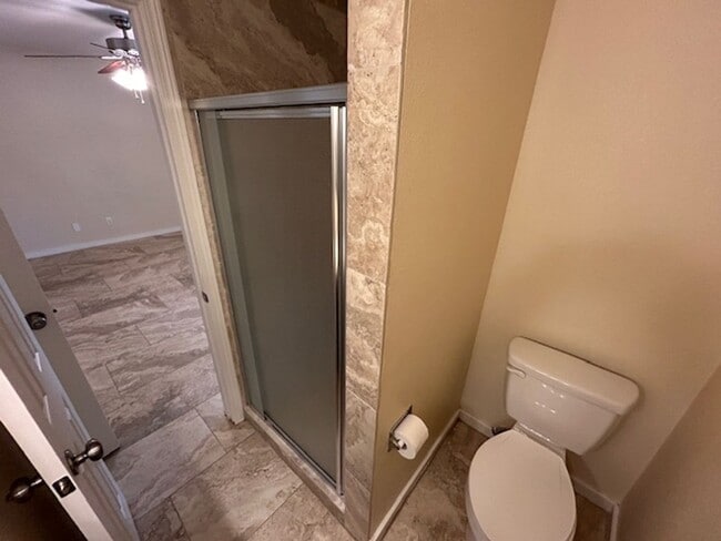 Building Photo - 1634 W Village Way