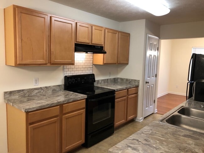 Building Photo - Mt. Juliet Rental – 3 Bedrooms, 2.5 Baths,...
