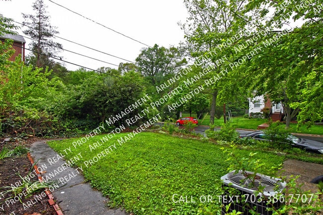 Building Photo - 522 26th Rd S