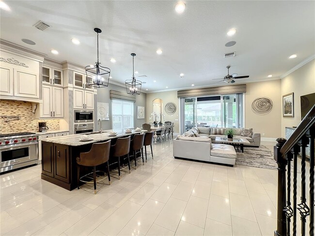 Building Photo - 760 Golden Bear Dr