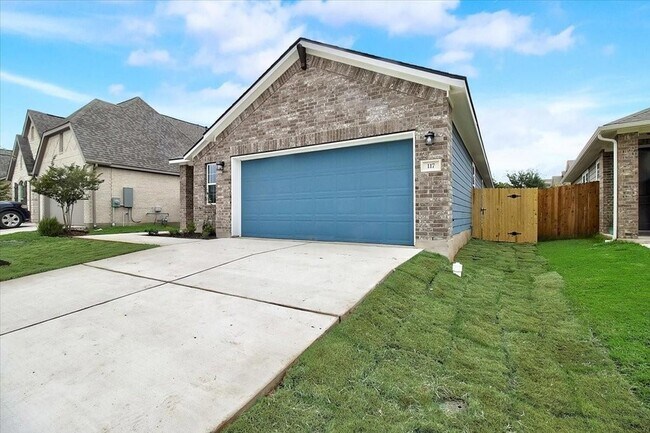 Building Photo - 117 Lacey Oak Lp