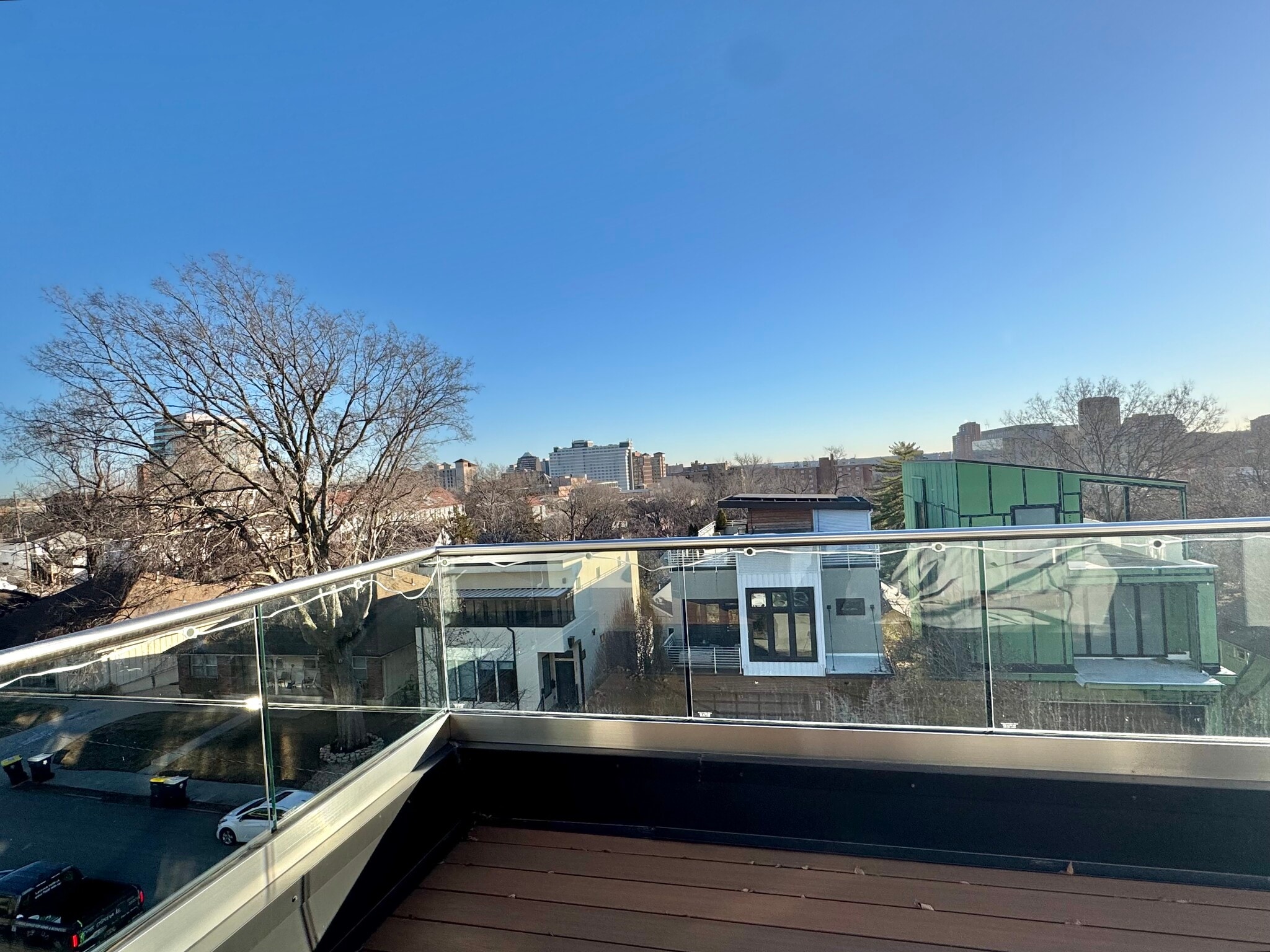 Building Photo - 4732 Mercier St