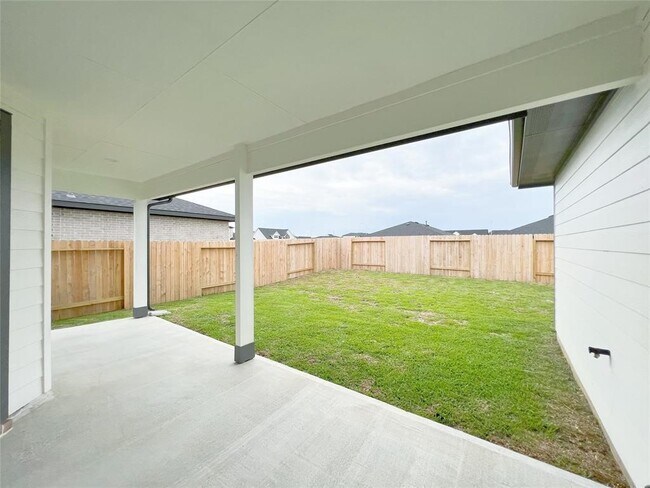 Building Photo - 29526 Red Rocks Pk Dr