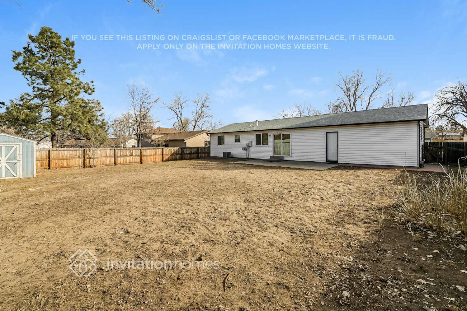 Building Photo - 2881 S Olathe Ct